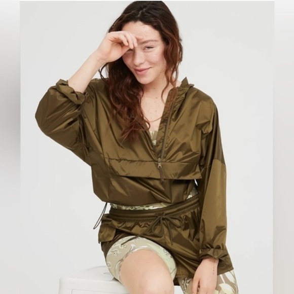 Aerie OFFLINE Shine Windbreaker, Olive Green size M - Picture 2 of 7